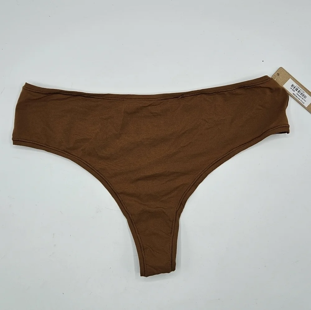 NWT Skims pn-thong copper size 3x